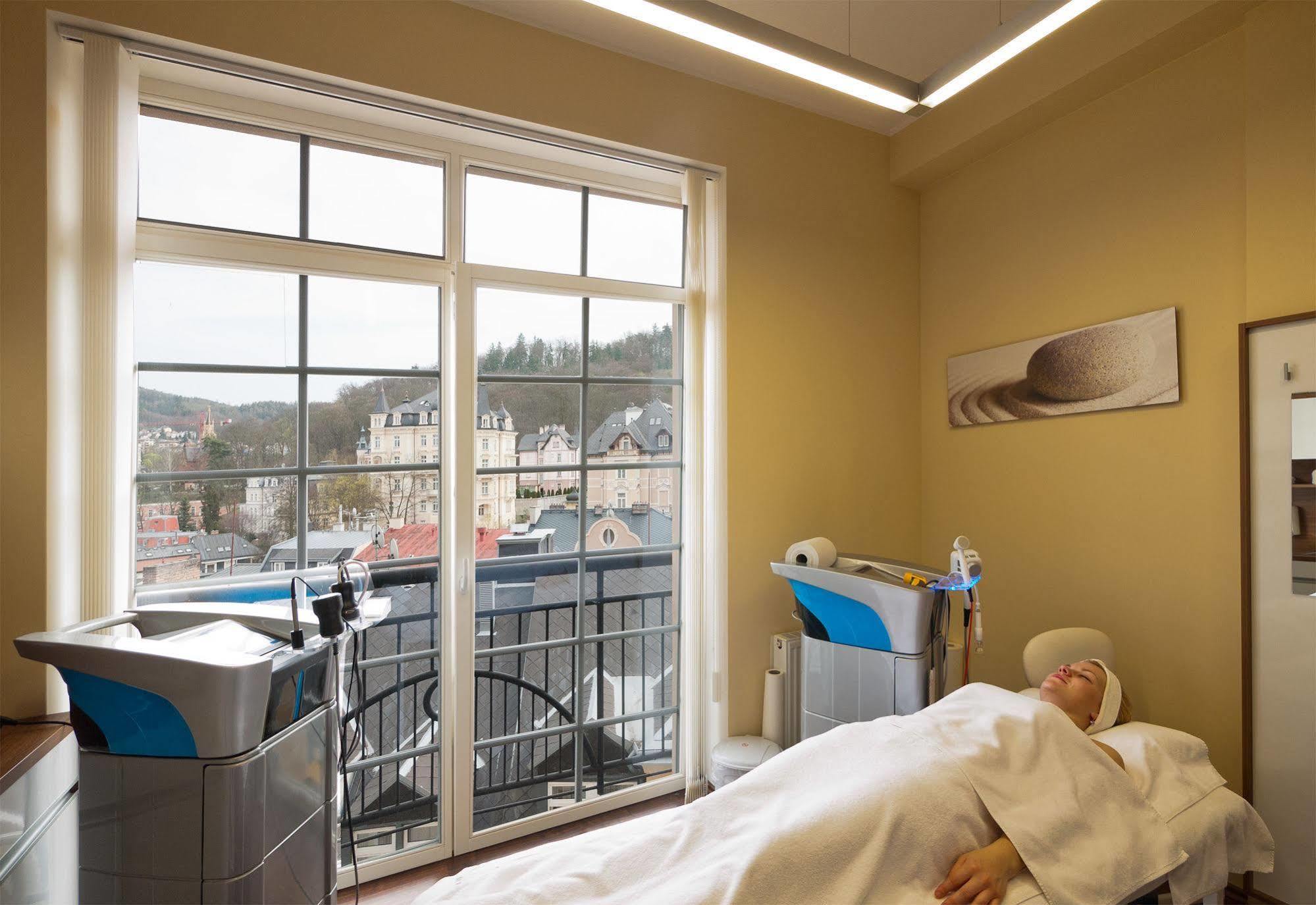 Spa Hotel Cajkovskij Karlsbad Eksteriør billede